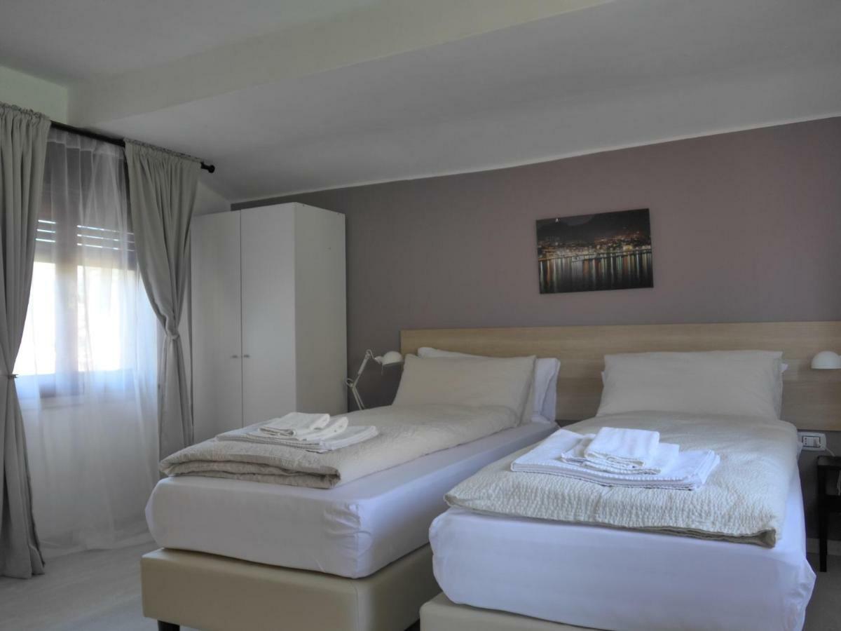 La Tana Rooms Lenno Buitenkant foto